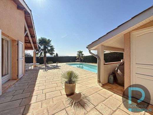 Casa de luxo - Frans, Ain