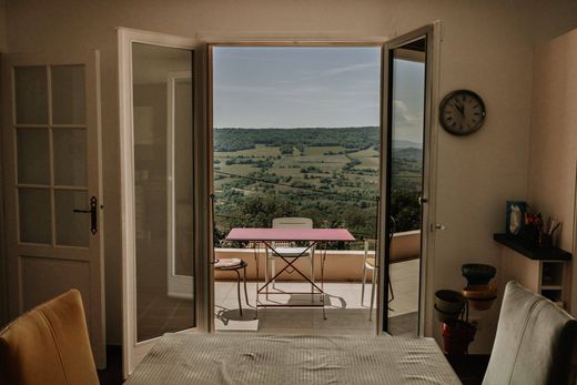 Maison de luxe à Chanonat, Puy-de-Dôme