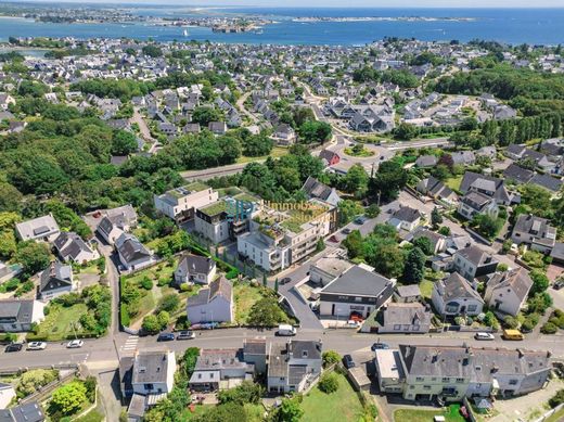 Büro in Larmor-Plage, Morbihan