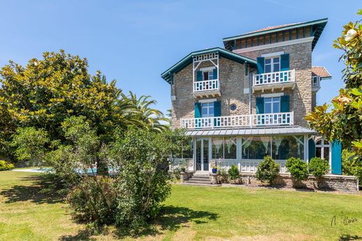 Luxe woning in Baiona, Pyrénées-Atlantiques