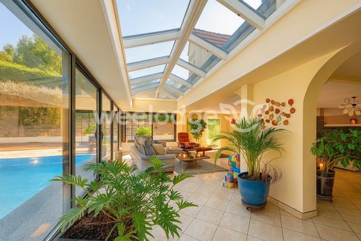 Luxury home in Moussy, Val d'Oise