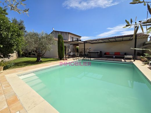 Luxury home in L'Isle-sur-la-Sorgue, Vaucluse