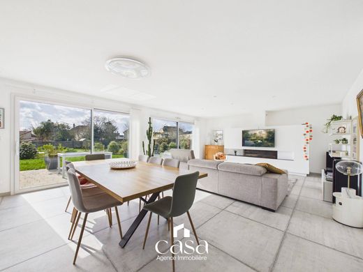 Luksusowy dom w Giberville, Calvados