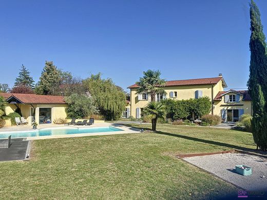 Luxury home in Chaponost, Rhône