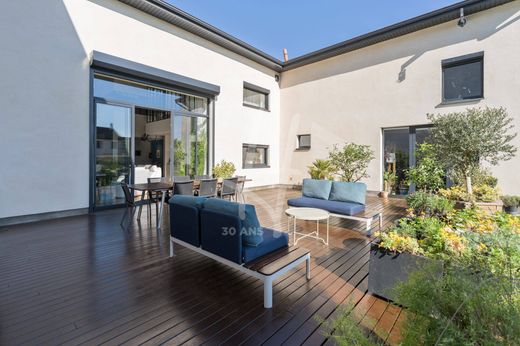 Luxury home in La Maxe, Moselle