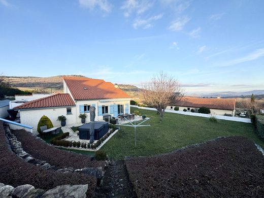 Luxury home in Chanonat, Puy-de-Dôme