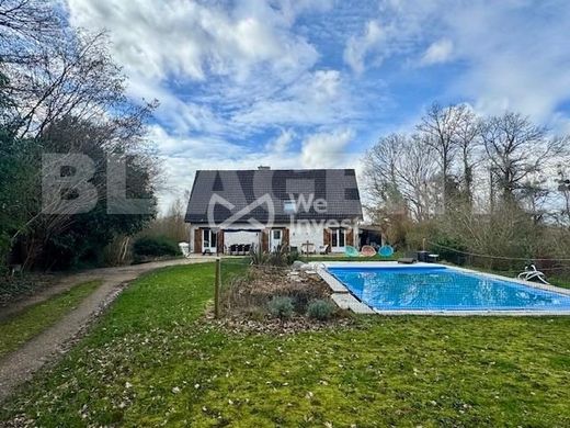 Luxury home in Adainville, Yvelines