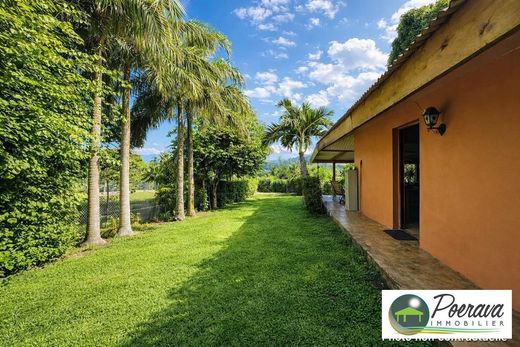 Luxury home in Maharepa, Îles du Vent