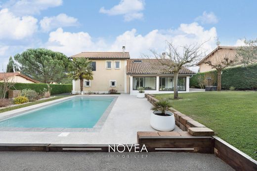 Πολυτελή κατοικία σε Orliénas, Rhône