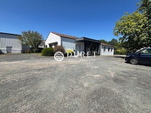 مكتب ﻓﻲ L'Herbergement, Vendée