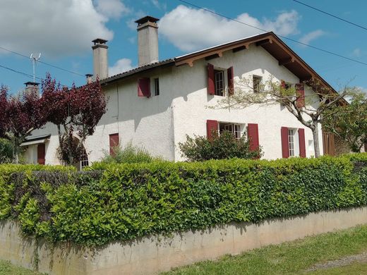 Luxury home in Bazas, Gironde