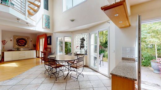 Luxury home in Les Lilas, Seine-Saint-Denis