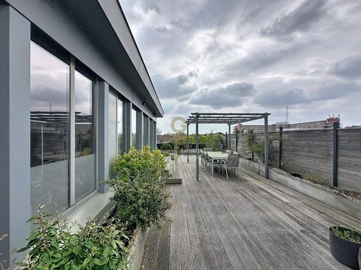 Apartment in Roubaix, North