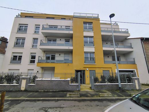 Kamienica w Noisy-le-Sec, Seine-Saint-Denis