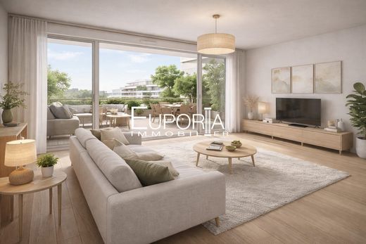 Apartment / Etagenwohnung in Issy-les-Moulineaux, Hauts-de-Seine