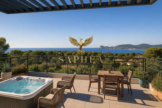 Apartment / Etagenwohnung in La Ciotat, Bouches-du-Rhône