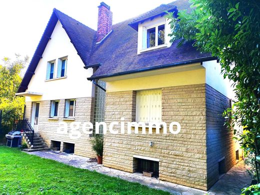 Casa de lujo en Chennevières-sur-Marne, Valle de Marne