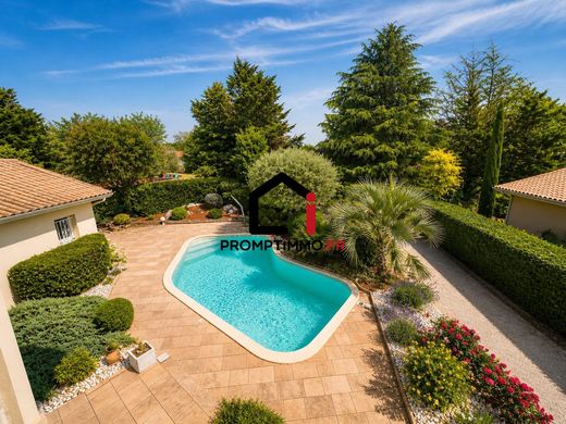 Casa di lusso a Mérignac, Gironda