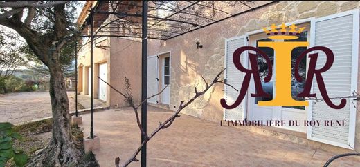 منزل ﻓﻲ Puyloubier, Bouches-du-Rhône