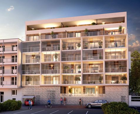 Apartment / Etagenwohnung in Chambéry, Savoy