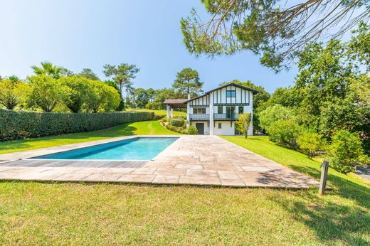 Casa di lusso a Bassussarry, Pirenei atlantici