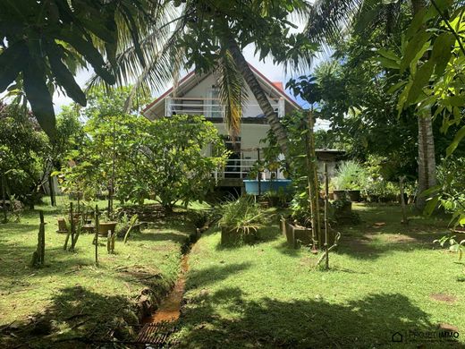 Luxury home in Tohautu, Îles du Vent