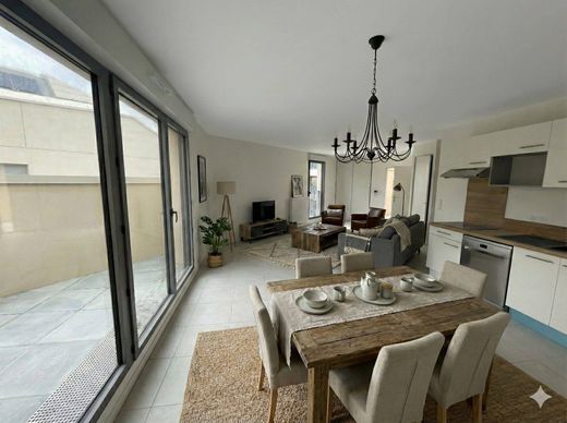 Apartment in Bordeaux, Gironde