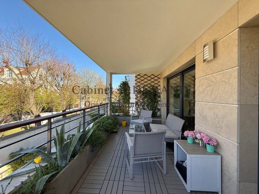 Apartment in Colombes, Hauts-de-Seine