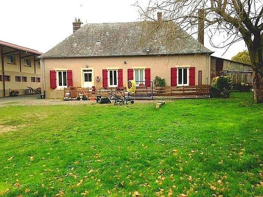 Appartementencomplex in Trangé, Sarthe