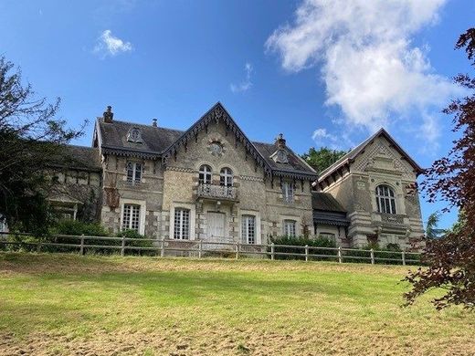 Château à Bain-de-Bretagne, Ille-et-Vilaine