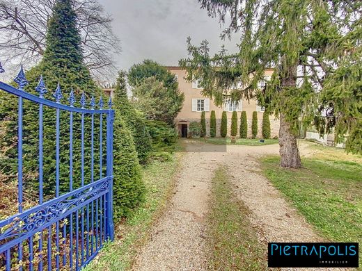 Luxury home in Villefranche-sur-Saône, Rhône