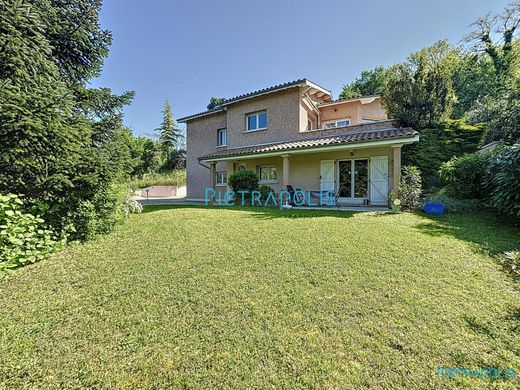 ‏בתי יוקרה ב  Dagneux, Ain