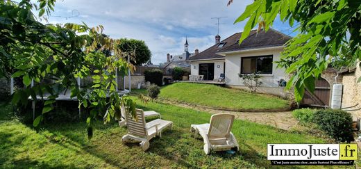 Luxe woning in Poigny-la-Forêt, Yvelines