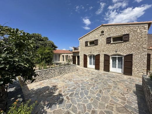 Luxe woning in Saint-Florent, Upper Corsica
