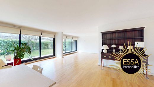 아파트 / Le Chesnay, Yvelines