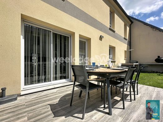 Luxus-Haus in Vauréal, Val d'Oise