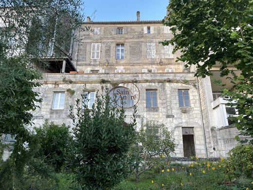 Maison de luxe à Angoulême, Charente