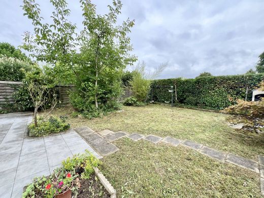 Элитный дом, Montévrain, Seine-et-Marne