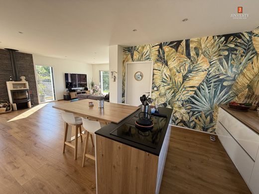 Luxury home in Belz, Morbihan