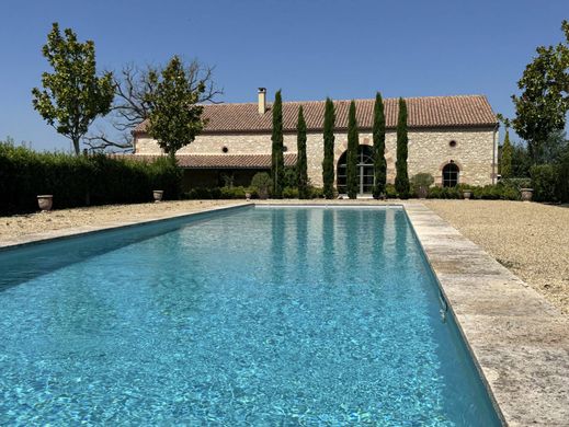 Condom, Gersの高級住宅