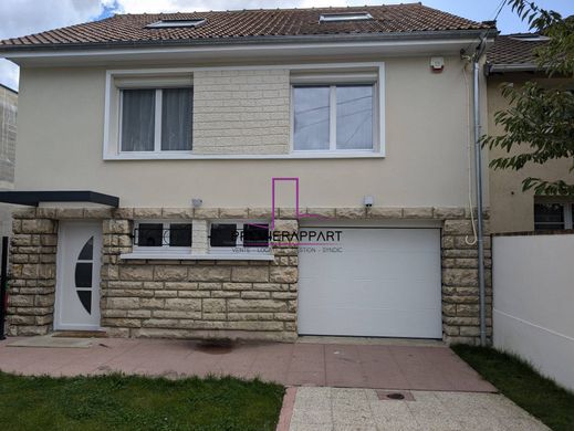 Casa de lujo en Carrières-sur-Seine, Yvelines