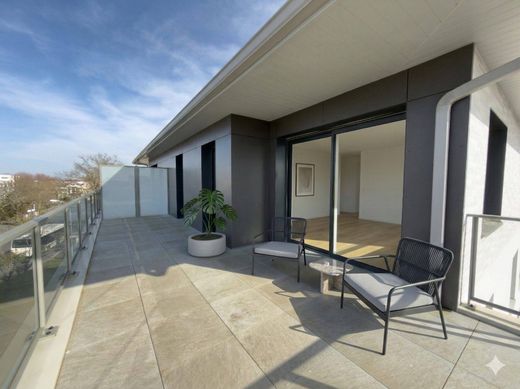 Apartment in Pessac, Gironde