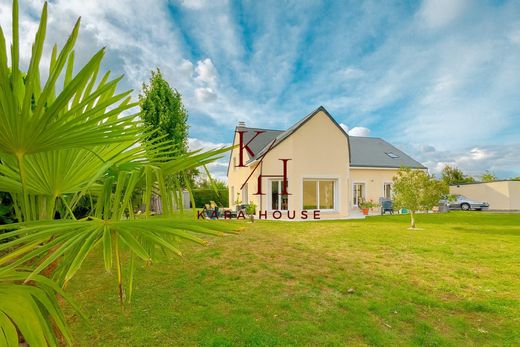 Luxury home in May-sur-Orne, Calvados