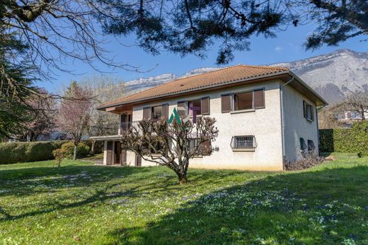 Casa de lujo en Saint-Ismier, Isere