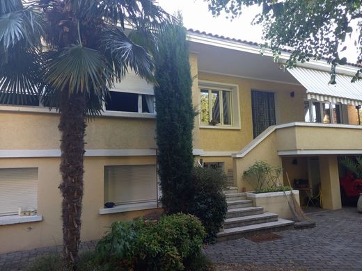 Luxury home in Lyon, Rhône