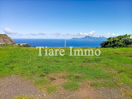 Land in Punaauia, Îles du Vent