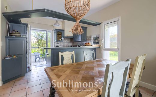Luxury home in Port-Louis, Morbihan