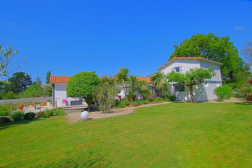 Luxury home in Sainte-Foy, Vendée