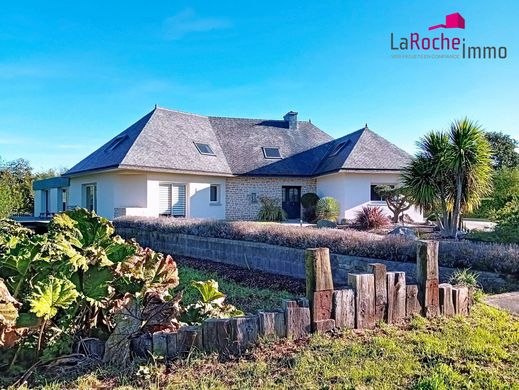 Casa di lusso a Kernilis, Finistère