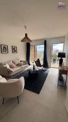 Apartment in Olivet, Loiret